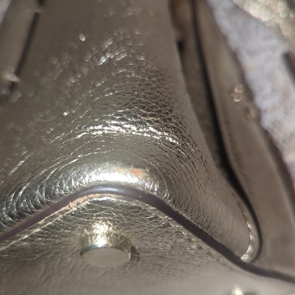 Kate Spade Metallic Gold Tote / Crossbody Bag ✨ - Picture 5 of 8